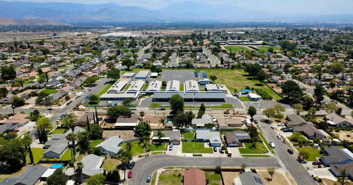 Commercial Roofing in Gateway Specific Plan Area, Rialto, CA Commercial Roofing in Gateway Specific Plan Area, Rialto, CA